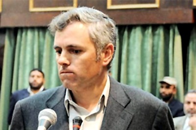 Omar Abdullah takes a dig at Modi over flight delays