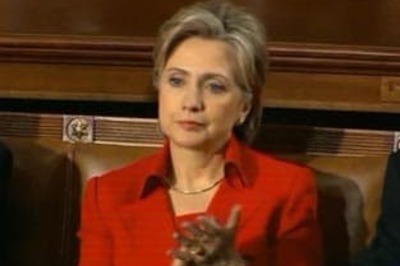 After Mumbai visit, Hillary heads for New Delhi