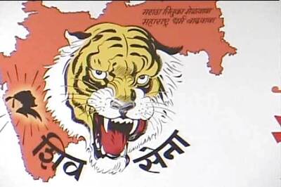 Shiv Sena takes dim view of Modi's visit, says China hugs from front and stabs from behind