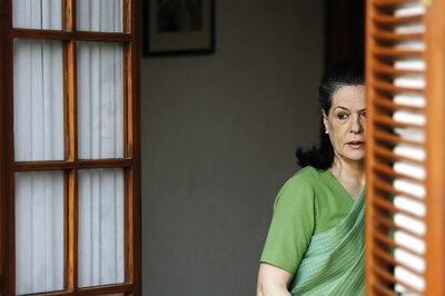 Sonia Gandhi Reaches Out to CMs of Bengal, Maharashtra, and Jharkhand on Issue of GST Compensation to States