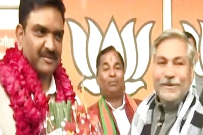 Super Sunday in UP as Ex-IPS Officer Asim Arun Joins BJP, Former MLA Dara Singh Chauhan Jumps to SP