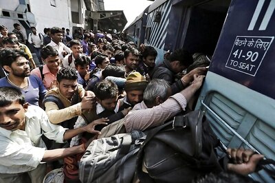 Now, Indian Railways Lets You Board Train with Platform Ticket, Guard's Certificate