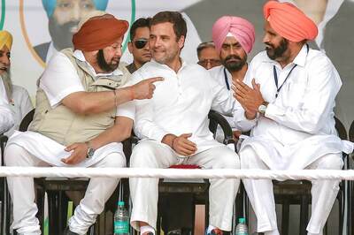 'Perfect Choice to Take Over Party Reins': Amarinder Singh Bats for Priyanka Gandhi as Congress Chief