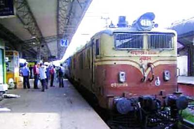 Delhi to Agra in 90 minutes by train likely by year-end