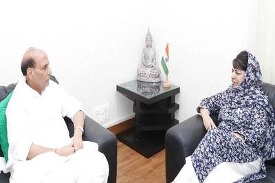 Mehbooba Mufti Meets Rajnath Singh, Says China 'Meddling' in Kashmir