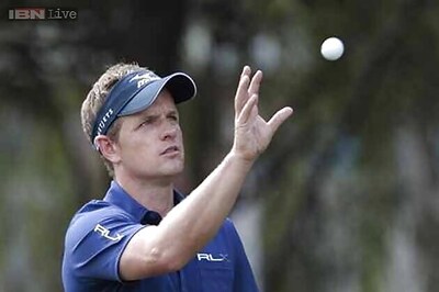 Birdie blitz carries Luke Donald into Dubai contention