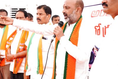 Telangana BJP Chief Taken into Police Custody
