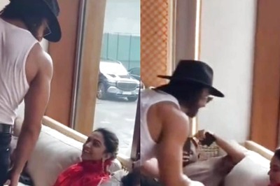 Ranveer Singh Flaunts His Dance Moves for Deepika Padukone at Mom's Birthday Party, Watch Video