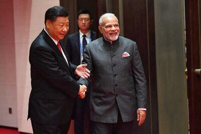 India, China Should Set up New Bilateral Trade Target of $100 Billion by 2020: Xi to Modi