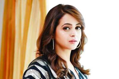 Internet Goes Awe As Actress Bhavana Menon Shares Her New Look, Check Pics