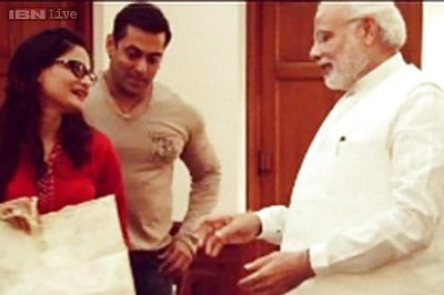 Snapshot: Salman and Alvira Khan invite PM Narendra Modi for younger sister Arpita's wedding