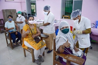 Adhere to Approved Categories of Frontline Workers for Vaccination: Centre to States