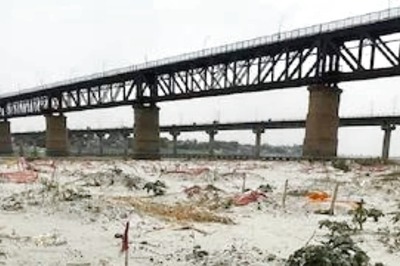 'Age-old Custom': Reappearance of Bodies Alongside Ganga in Prayagraj Contradicts Unaccounted Covid Death Claims | Exclusive