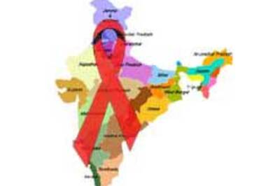 India must get grip on HIV by '07