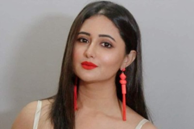 As Naagin 4 Wraps Up, Rashami Desai's Fans Trend #RashamiRulesAsShalaka On Twitter