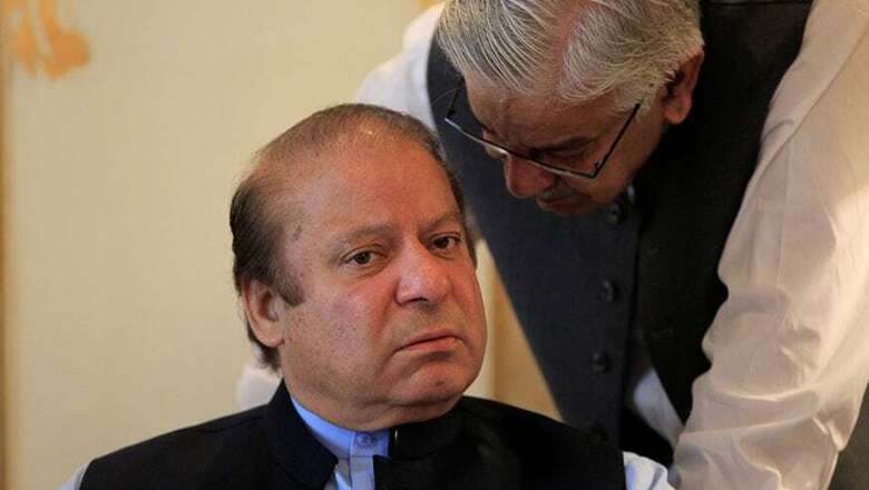 Nawaz Sharif Calls Musharraf a Coward, Asks Judiciary to Bring Him Back