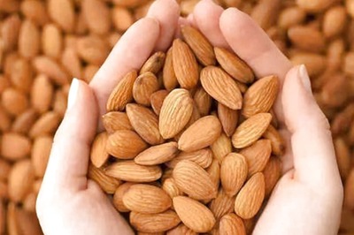 Improving Memory To Helping In Weight Loss, 5 Health Benefits Of Soaked Almonds