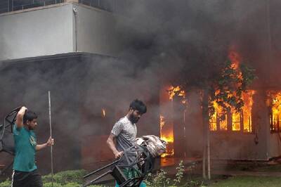Awami League Offices Torched, Parliament Dissolved, Temples Damaged: Bangladesh Burns, Posing New Challenges For Interim Govt | Top Updates