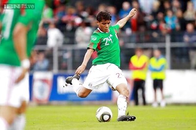 Injured Jonathan dos Santos out for six months