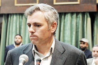 Omar hits out at BJP, terms Modi wave a ' mere hoax'