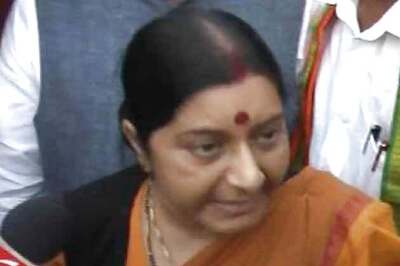 Cong only knows how to grab headlines: Swaraj