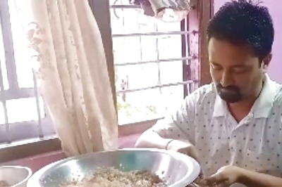 In Assam’s Haleswar, This Mother-son Duo's Momo Stall Is A Favourite