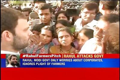 Maharashtra: Rahul Gandhi woos farmers, begins his 15 km padyatra against Land Bill in Amravati