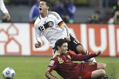 Ballack injured during Germany's win in Russia