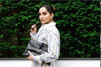 Sonam Kapoor ‘Doesn’t Want To Be De-Aged’ In Films, Says ‘I Don’t Look As Young As Jhanvi Or Khushi, But…’