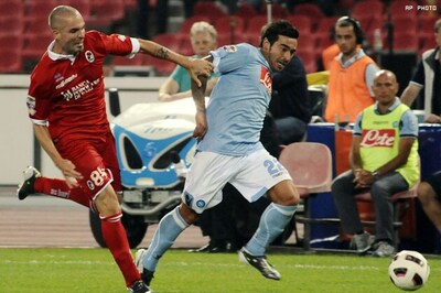 Chievo beat Genoa, Bari draw with Napoli