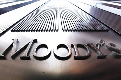 Moody's Downgrades Ratings of 8 Firms, 3 Banks Including SBI, HDFC Bank and EXIM