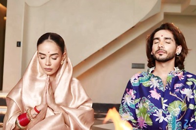 Komal Pandey, Boyfriend Siddharth Batra's Housewarming Album Has Kusha Kapila's Attention