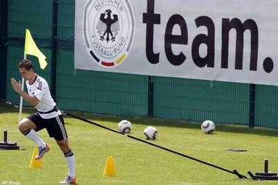 Football WC warmup: Germany win 24-0