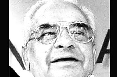 Cong downplays Bhajan's resignation