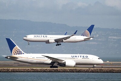United Airlines Reaches Settlement With Passenger Dragged From Plane