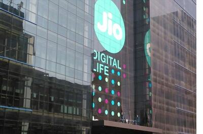 Jio Platforms Strengthens its Role For India's Digital Transformation With Latest TPG Investment Deal