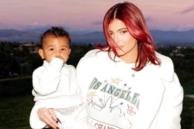 Kylie Jenner Embraces Her Natural Hair