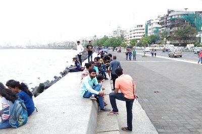 Video of Couple 'Having Sex' on Mumbai Road Goes Viral, Police Say Woman Seems 'Mentally Unstable'
