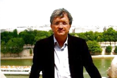 India's Survival as a United Country for 70 Years a Miracle: Historian Guha