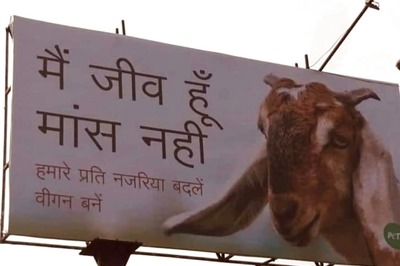 With Photo of a Goat, PETA’s ‘Go Vegan’ Hoardings in Lucknow Spark Row; Locals Say it Hurts Sentiments Ahead of Bakri Eid