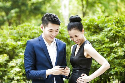 Travel Trends: Japanese Travellers Biggest Foodies, Aussies Most Adventurous in Asia-Pacific Region