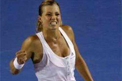 World No. 2 Kuznetsova, Chakvetadze knocked out