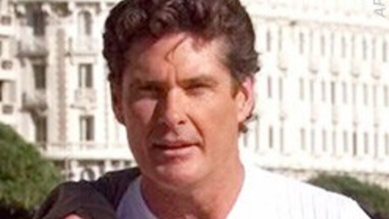 Hasselhoff an alien in Baywatch beach!