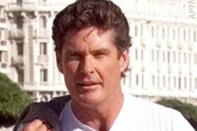 Hasselhoff an alien in Baywatch beach!