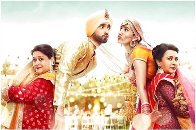 Jai Mummy Di Movie Review: Sunny Singh is Burdened with an Average Film and a Few Remixes