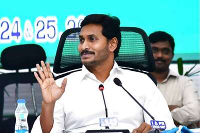 TDP Accuses Jagan's YSRCP of Falsely Linking Chandrababu Naidu to I-T Case