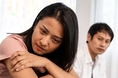 Feeling Trapped In A Relationship? Watch For These Red Flags