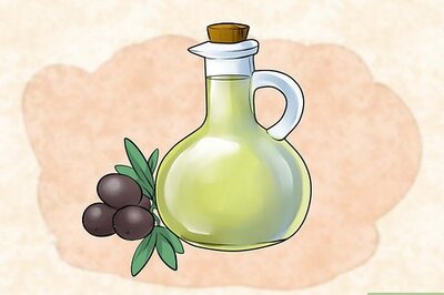 How to Condition and Strengthen Nails Using Kitchen Ingredients