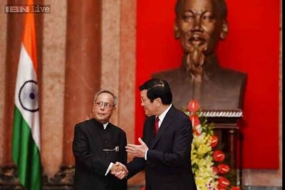 India, Vietnam sign seven pacts; call for 'freedom' of navigation