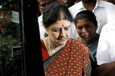 Sasikala Natarajan to Take Political Plunge, to be New AIADMK Chief